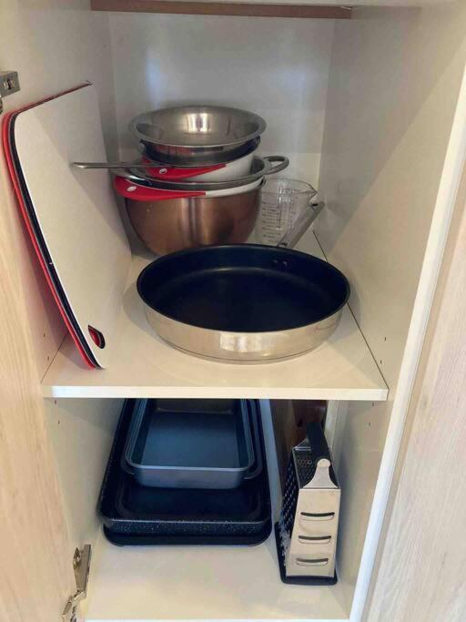 Cheerful 2 Bedroom Townhouse In Addington! Крайстчърч Екстериор снимка